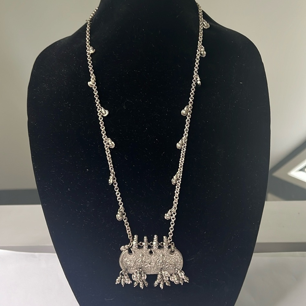 Accessocraft NYC Silvertone Etched Metal 15” Long Necklace